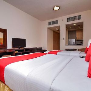 Deluxe Studio Apartment
